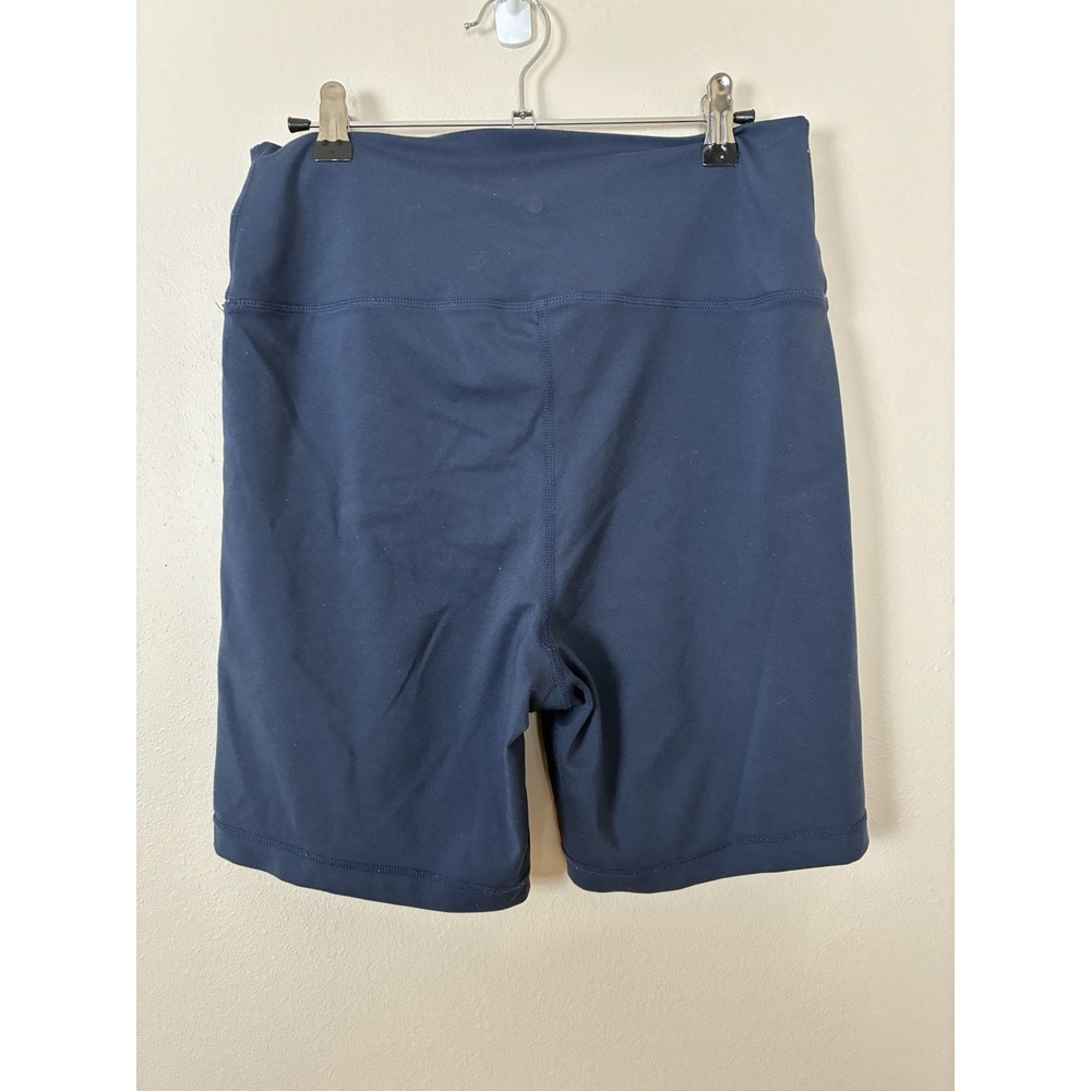 Athletic Shorts Women Size Medium (based on measurements) (E14) - Picture 2 of 8